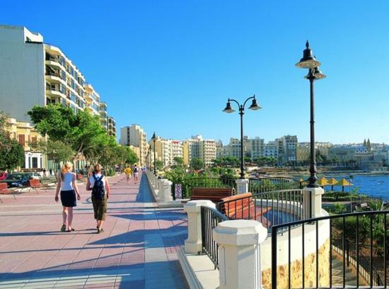 Art Deco Luxury Apartment, Central Location Sliema Buitenkant foto