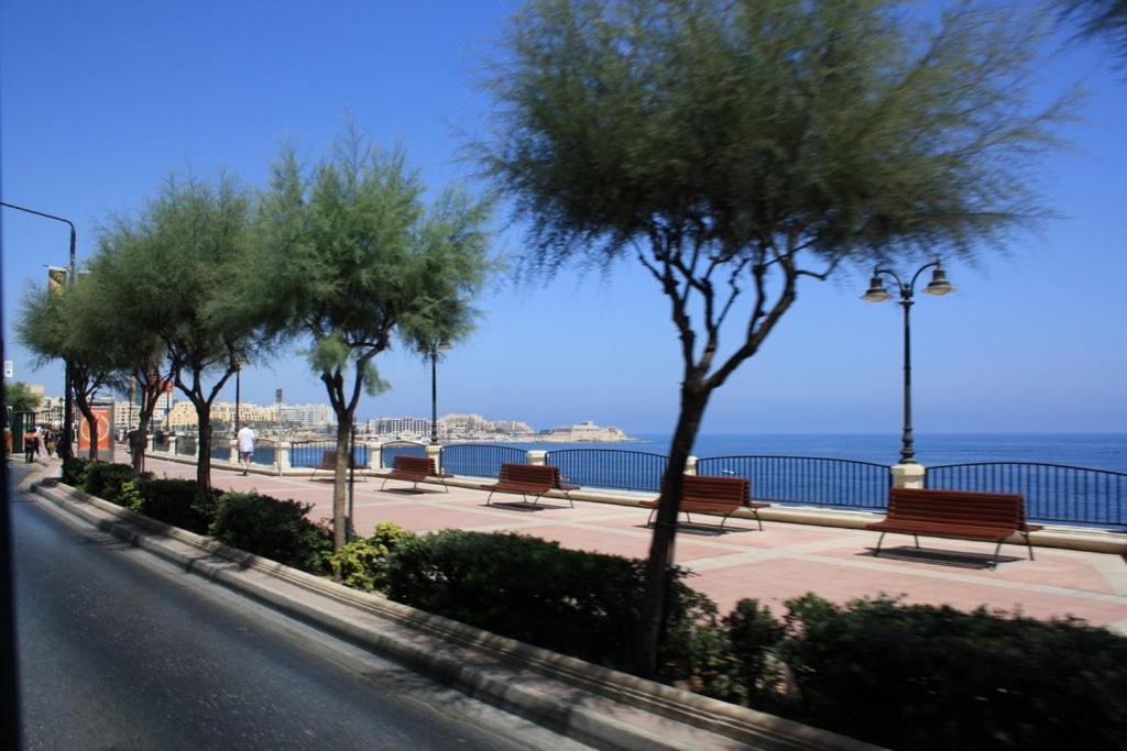 Art Deco Luxury Apartment, Central Location Sliema Buitenkant foto