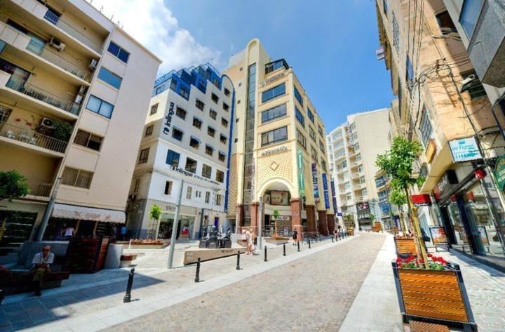 Art Deco Luxury Apartment, Central Location Sliema Buitenkant foto